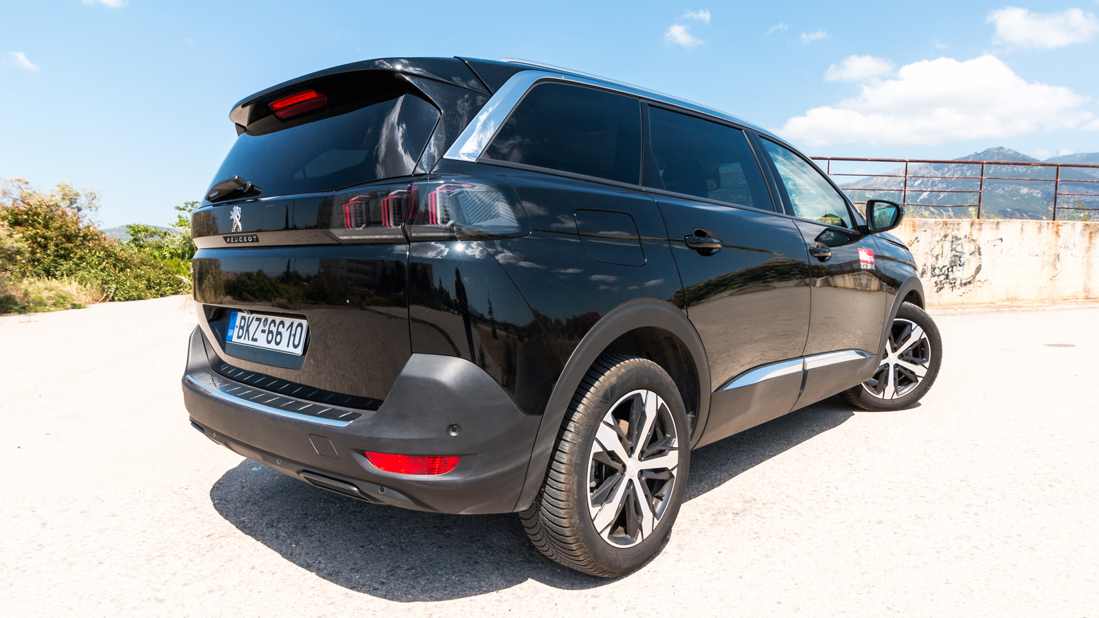 Peugeot 5008: Για οικογενειάρχες που τα θέλουν όλα!